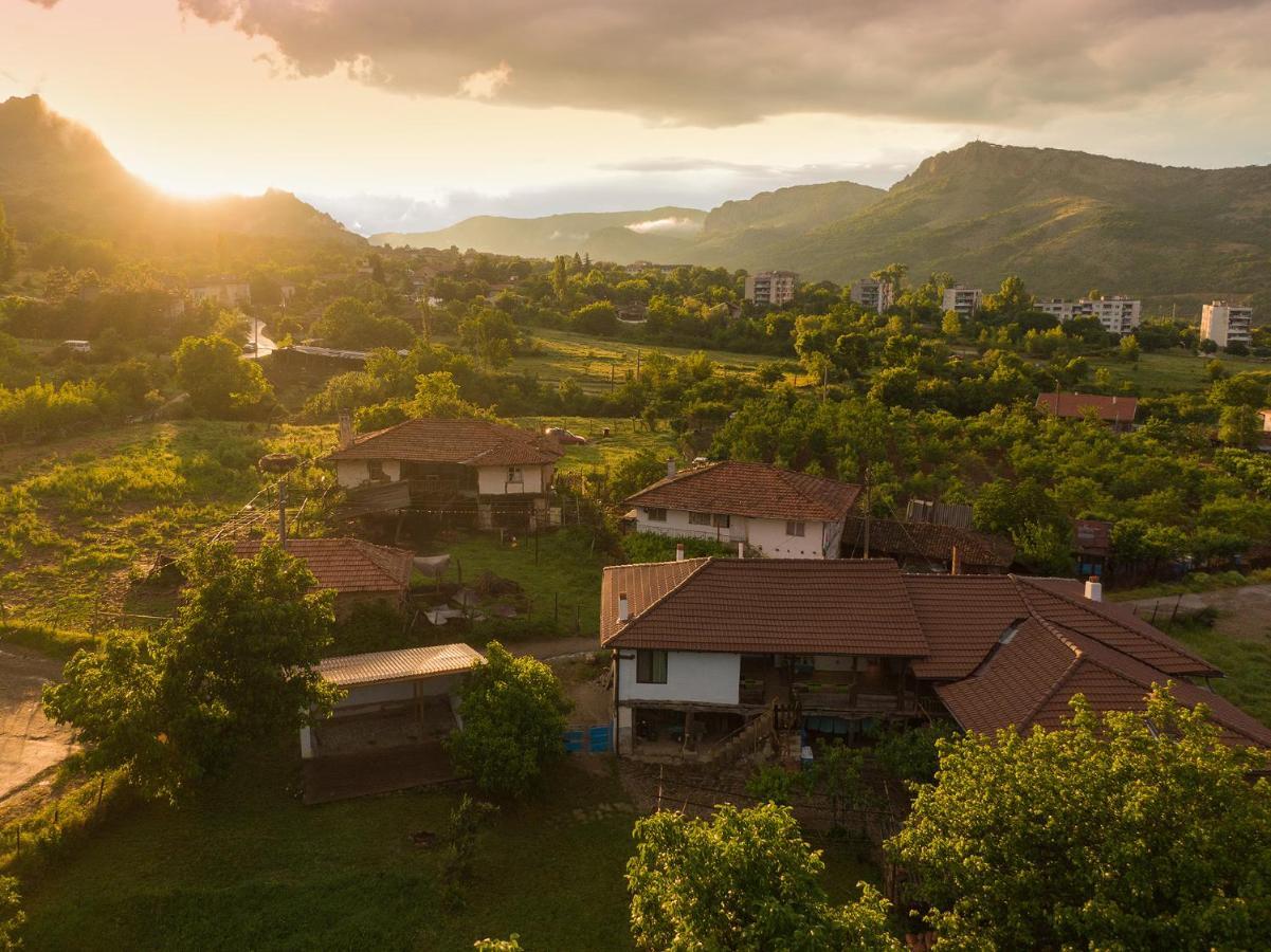 The Old Nest Hotel Madzharovo Exterior photo