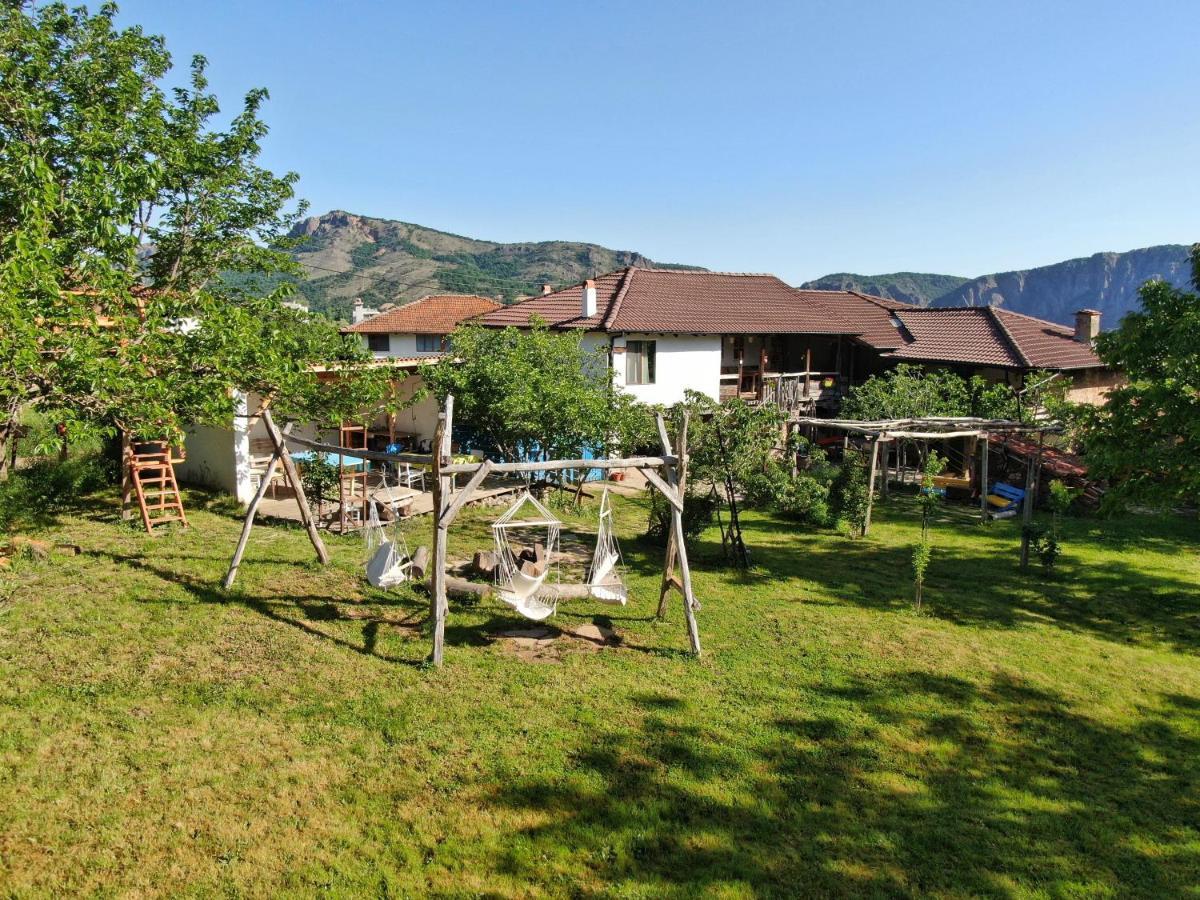 The Old Nest Hotel Madzharovo Exterior photo